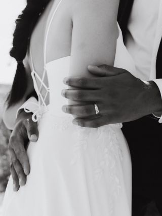 Vaše nápady mě moc baví. Kolikrát vzniknou jedinečné kousky, které se navíc dají kombinovat i během svatebního dne a své...